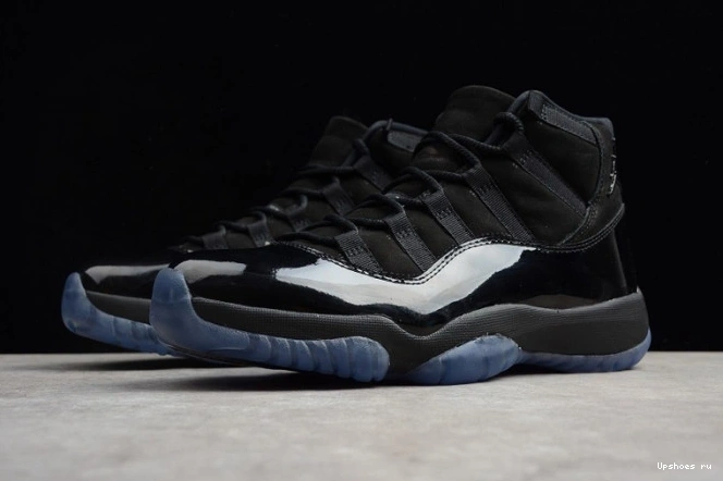 378037-005 Cap 11 Gown  Jordan and Retro 1123